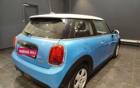 MINI Hatch, 2019 год, 1 390 000 рублей, 6 фотография