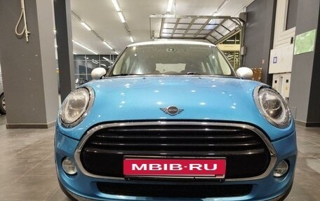 MINI Hatch, 2019 год, 1 390 000 рублей, 2 фотография