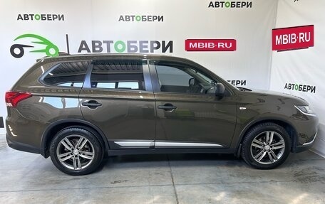 Mitsubishi Outlander III рестайлинг 3, 2020 год, 2 140 000 рублей, 5 фотография