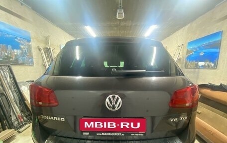 Volkswagen Touareg III, 2011 год, 2 200 000 рублей, 3 фотография