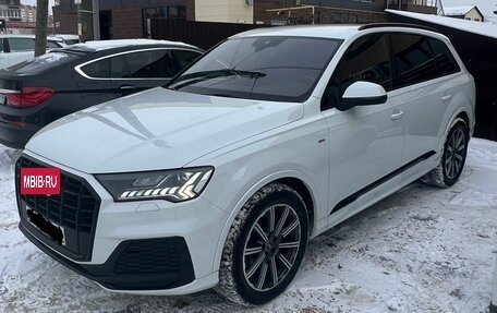 Audi Q7, 2020 год, 9 800 000 рублей, 15 фотография