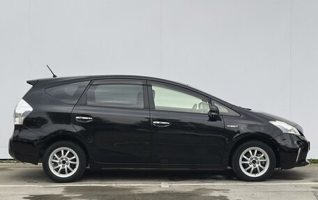 Toyota Prius Alpha I (ZVW40/41), 2013 год, 1 399 000 рублей, 5 фотография