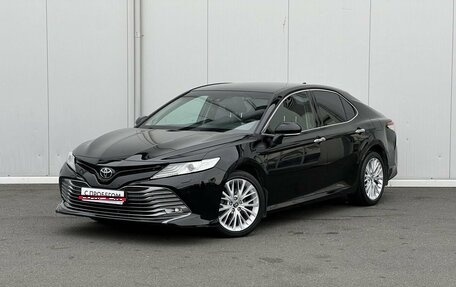 Toyota Camry, 2019 год, 2 945 000 рублей, 1 фотография