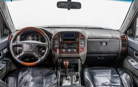 Mitsubishi Pajero III рестайлинг, 2006 год, 1 280 000 рублей, 12 фотография