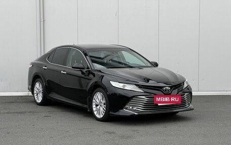 Toyota Camry, 2019 год, 2 945 000 рублей, 3 фотография