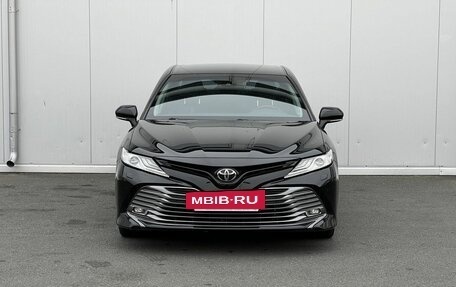 Toyota Camry, 2019 год, 2 945 000 рублей, 2 фотография