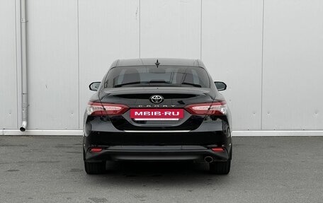 Toyota Camry, 2019 год, 2 945 000 рублей, 6 фотография