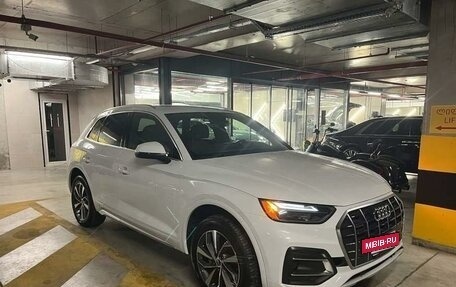 Audi Q5, 2021 год, 4 850 000 рублей, 2 фотография