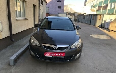 Opel Astra J, 2011 год, 620 000 рублей, 1 фотография