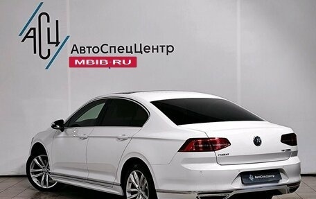 Volkswagen Passat B8 рестайлинг, 2016 год, 1 759 000 рублей, 4 фотография