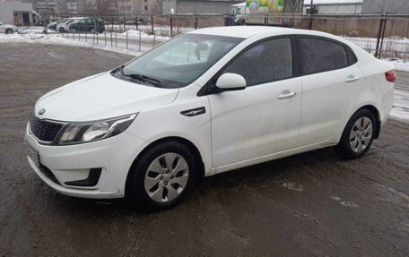 KIA Rio III рестайлинг, 2014 год, 950 000 рублей, 2 фотография