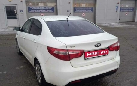 KIA Rio III рестайлинг, 2014 год, 950 000 рублей, 4 фотография