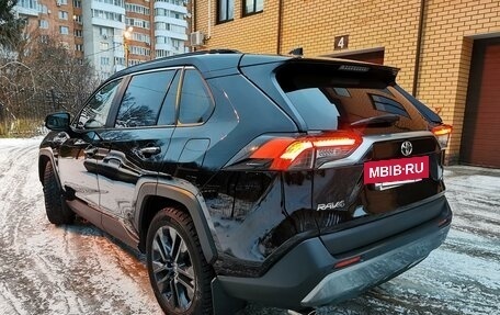 Toyota RAV4, 2020 год, 3 990 000 рублей, 4 фотография