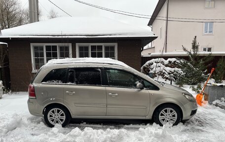 Opel Zafira B, 2007 год, 630 000 рублей, 2 фотография