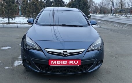 Opel Astra J, 2013 год, 1 000 000 рублей, 2 фотография