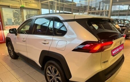 Toyota RAV4, 2024 год, 4 600 000 рублей, 4 фотография