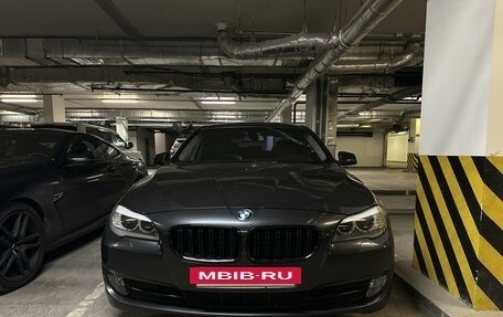 BMW 5 серия, 2011 год, 2 100 000 рублей, 2 фотография