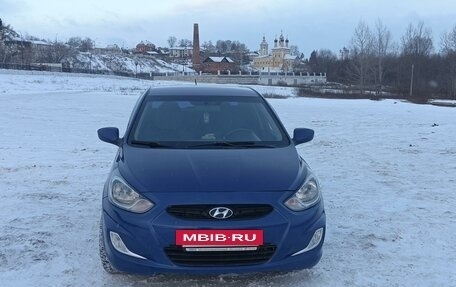 Hyundai Solaris II рестайлинг, 2011 год, 650 000 рублей, 8 фотография