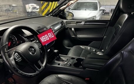 Volkswagen Touareg III, 2011 год, 1 661 000 рублей, 14 фотография