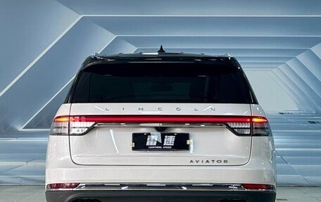 Lincoln Aviator II, 2021 год, 5 270 000 рублей, 4 фотография