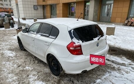 BMW 1 серия, 2011 год, 740 000 рублей, 3 фотография