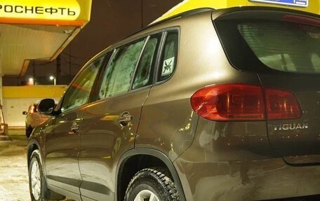 Volkswagen Tiguan I, 2015 год, 1 590 000 рублей, 4 фотография