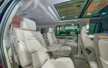 Cadillac Escalade V, 2024 год, 21 306 000 рублей, 21 фотография