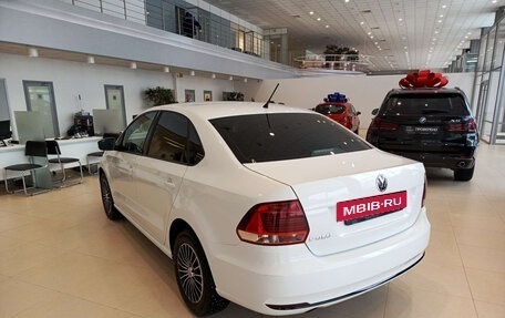 Volkswagen Polo VI (EU Market), 2015 год, 1 025 000 рублей, 11 фотография