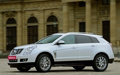 Cadillac SRX II рестайлинг, 2014 год, 2 000 000 рублей, 1 фотография