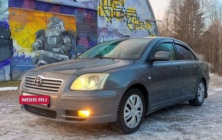 Toyota Avensis III рестайлинг, 2003 год, 570 000 рублей, 6 фотография