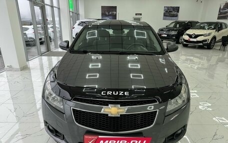 Chevrolet Cruze II, 2010 год, 800 000 рублей, 3 фотография