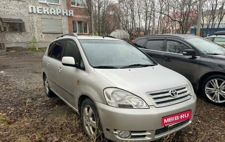 Toyota Avensis Verso I рестайлинг, 2001 год, 750 000 рублей, 4 фотография