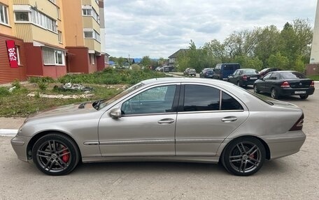 Mercedes-Benz C-Класс, 2004 год, 700 000 рублей, 2 фотография