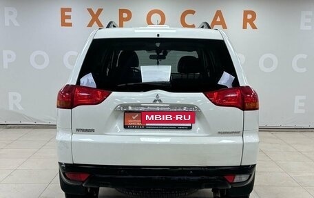 Mitsubishi Pajero Sport II рестайлинг, 2013 год, 1 717 000 рублей, 6 фотография