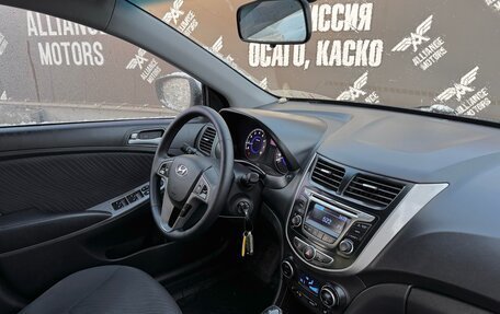 Hyundai Solaris II рестайлинг, 2014 год, 1 100 000 рублей, 17 фотография