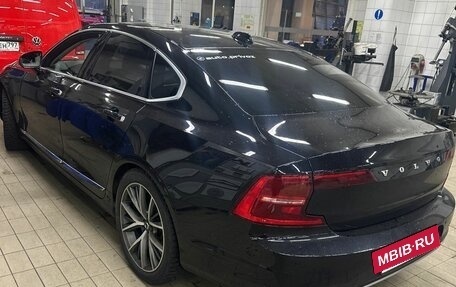 Volvo S90 II рестайлинг, 2018 год, 3 450 000 рублей, 3 фотография