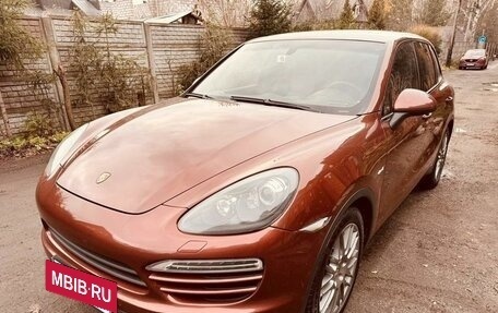 Porsche Cayenne III, 2012 год, 2 590 000 рублей, 2 фотография