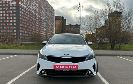 KIA Rio IV, 2021 год, 2 050 000 рублей, 2 фотография