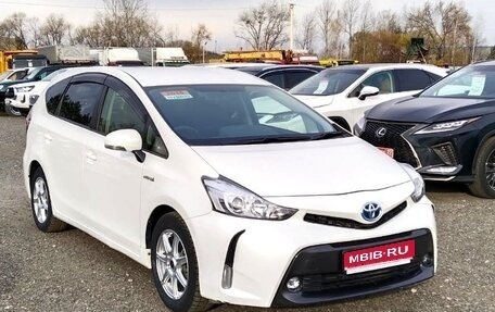 Toyota Prius Alpha I (ZVW40/41), 2016 год, 1 598 000 рублей, 1 фотография