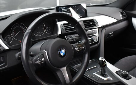 BMW 3 серия, 2017 год, 3 540 000 рублей, 12 фотография