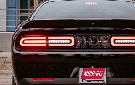 Dodge Challenger III рестайлинг 2, 2019 год, 4 100 000 рублей, 14 фотография