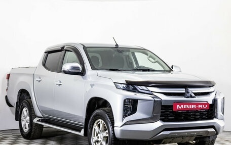 Mitsubishi L200 IV рестайлинг, 2019 год, 2 989 000 рублей, 3 фотография