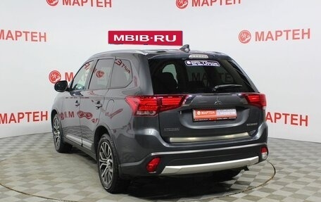 Mitsubishi Outlander III рестайлинг 3, 2018 год, 2 351 000 рублей, 7 фотография