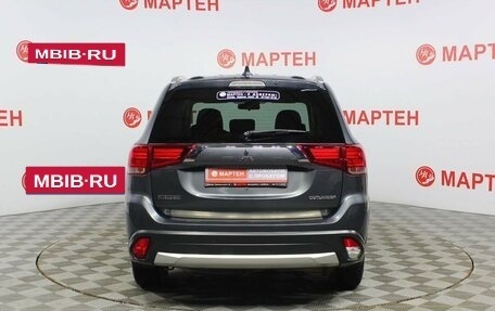 Mitsubishi Outlander III рестайлинг 3, 2018 год, 2 351 000 рублей, 6 фотография