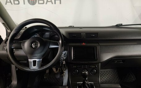 Volkswagen Passat B6, 2006 год, 529 000 рублей, 9 фотография