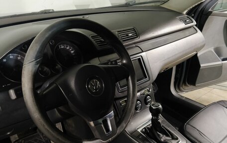 Volkswagen Passat B6, 2006 год, 529 000 рублей, 8 фотография