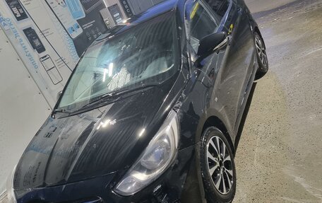 Hyundai Solaris II рестайлинг, 2011 год, 640 000 рублей, 6 фотография