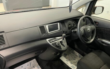 Toyota ISis I, 2013 год, 1 679 000 рублей, 13 фотография