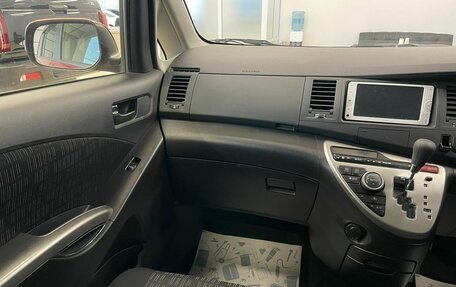 Toyota ISis I, 2013 год, 1 679 000 рублей, 14 фотография