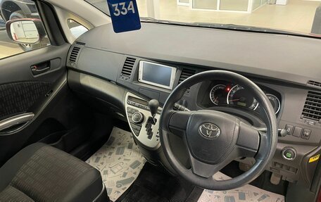 Toyota ISis I, 2013 год, 1 679 000 рублей, 11 фотография